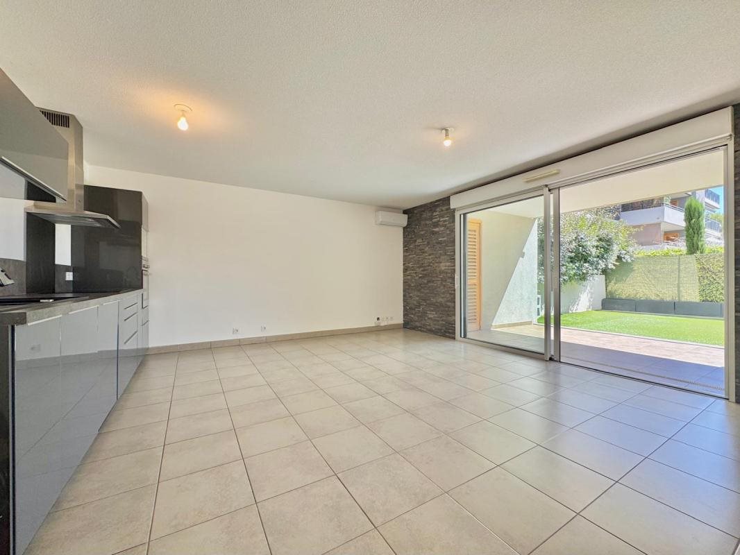Appartement à vendre, 68m², Fréjus