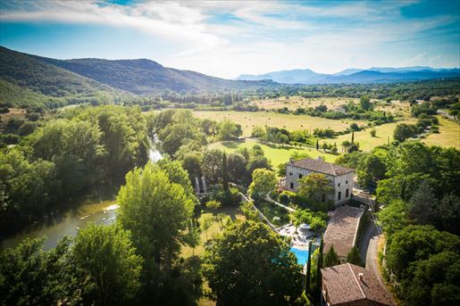 Maison 24 pièces 760 m² · à Sauve · 760 m² · 1 260 000 €