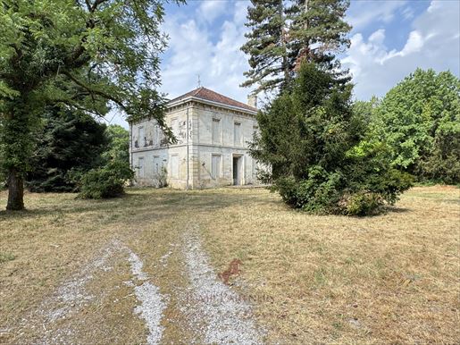 Maison 5 pièces 220 m² · à Saucats · 220 m² · 850 000 €