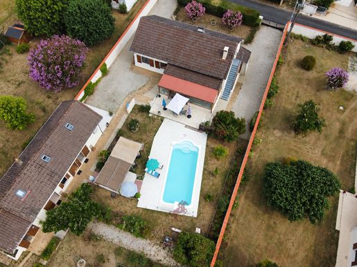 Maison 7 pièces 88 m² · à Mouleydier · 88 m² · 340 000 €