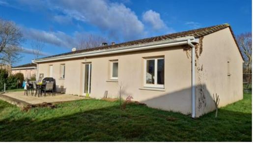 Maison 16 pièces 305 m² · à La Force · 305 m² · 556 000 €