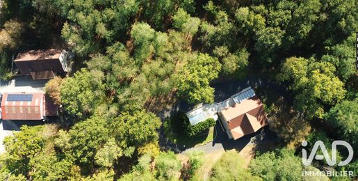 Maison 12 pièces 530 m² · à Thénioux · 530 m² · 699 000 €