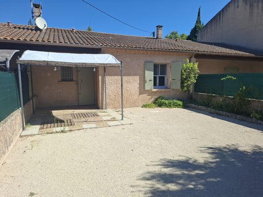 Maison 3 pièces 69 m² · à Saint-Rémy-de-Provence · 69 m² · 225 000 €