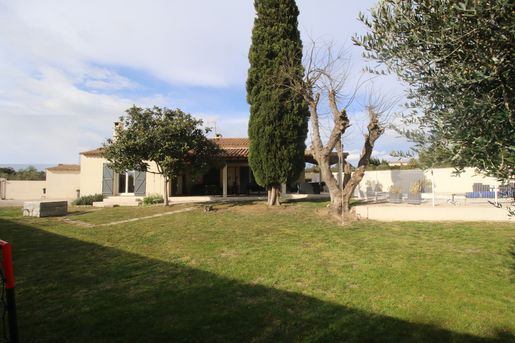 Maison 5 pièces 134 m² · à Fontvieille · 134 m² · 549 000 €