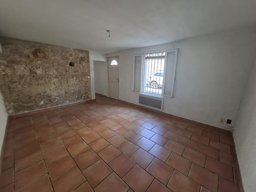 Maison 5 pièces 82 m² · à Fontvieille · 82 m² · 195 000 €