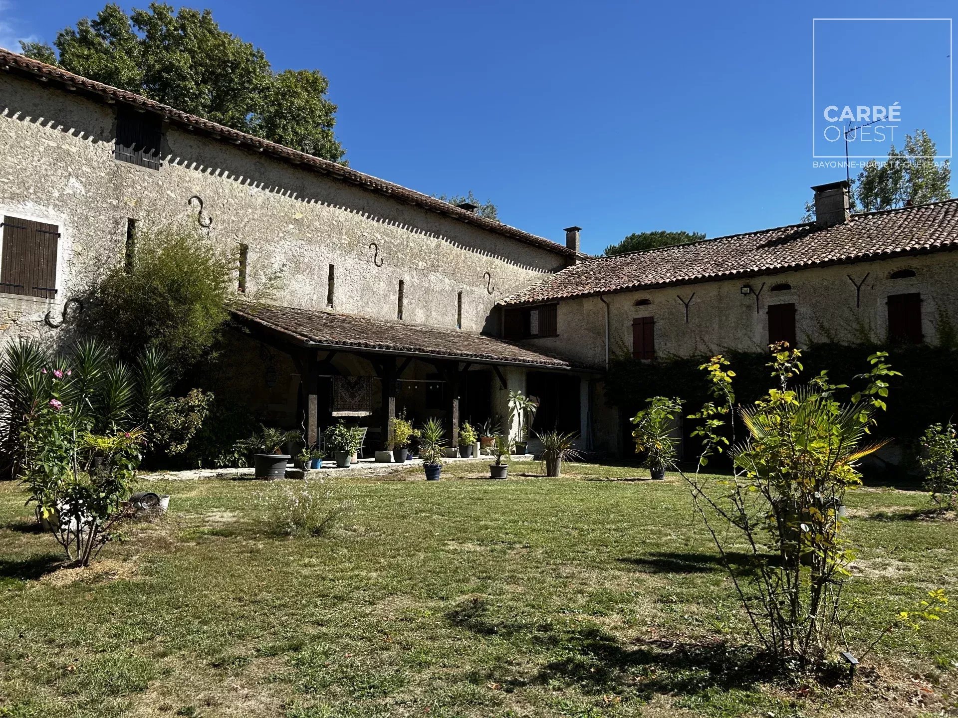 Maison à vendre, 680m², Urt