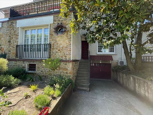Maison 7 pièces 153 m² · à Livry-Gargan · 153 m² · 415 000 €