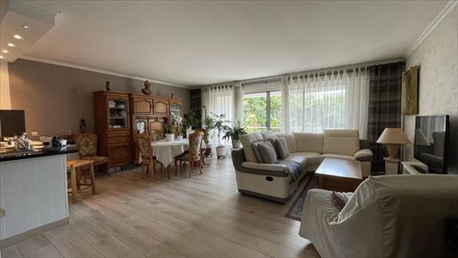 Appartement 4 pièces 94 m² · à Les Pavillons-sous-Bois · 94 m² · 330 000 €