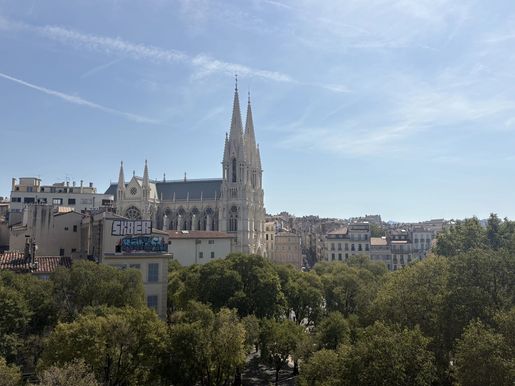 Appartement 5 pièces 174 m² · à Marseille 1er · 174 m² · 435 000 €