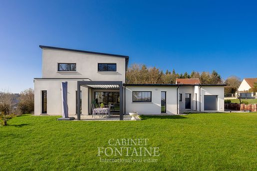 Maison 7 pièces 160 m² · à Crèvecoeur-le-Grand · 160 m² · 499 000 €