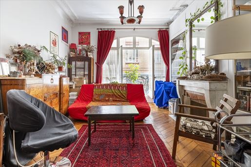 Terrain 3 pièces 74 m² · à Paris 18ème · 74 m² · 749 000 €