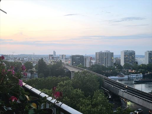 Appartement 3 pièces 61 m² · à Clichy · 61 m² · 335 000 €