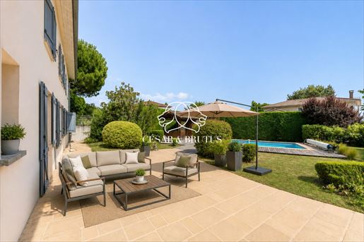 Appartement 6 pièces 198 m² · à Beynost · 198 m² · 690 000 €