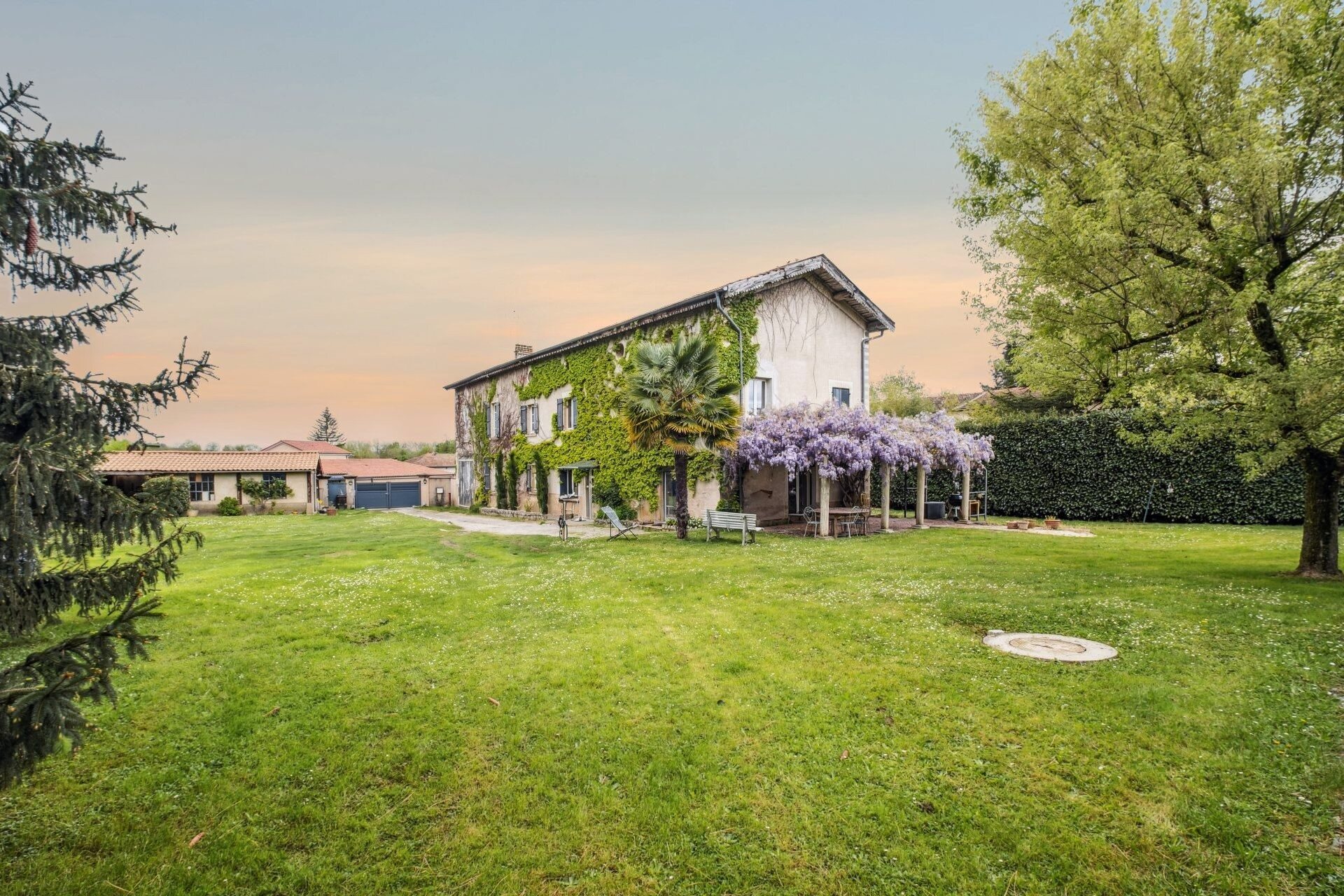 Maison à vendre, 265m², Eyzin-Pinet
