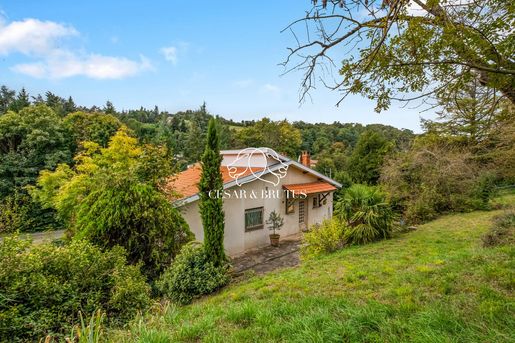 Maison 6 pièces 214 m² · à Vienne · 214 m² · 390 000 €