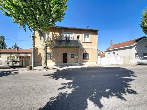 Maison 3 pièces 415 m² · à Roussillon · 415 m² · 430 000 €
