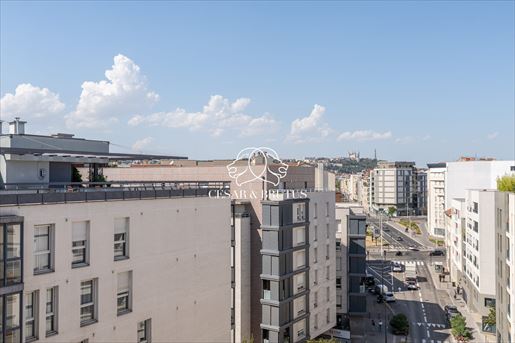 Appartement 4 pièces 80 m² · à Lyon 7ème · 80 m² · 399 000 €