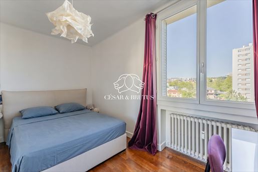 Appartement 3 pièces 54 m² · à Lyon 8ème · 54 m² · 229 000 €