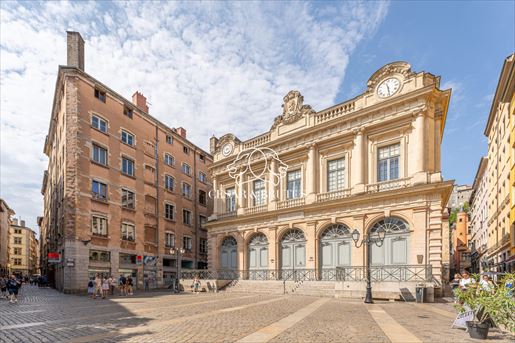 Appartement 2 pièces 49 m² · à Lyon · 49 m² · 240 000 €