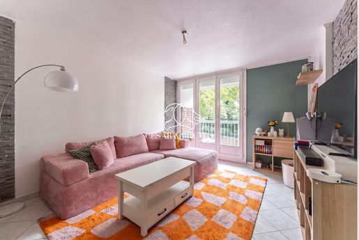 Appartement 3 pièces 67 m² · à Vaulx-en-Velin · 67 m² · 135 000 €