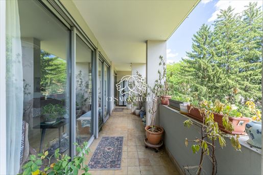 Appartement 6 pièces 123 m² · à Lyon · 123 m² · 350 000 €