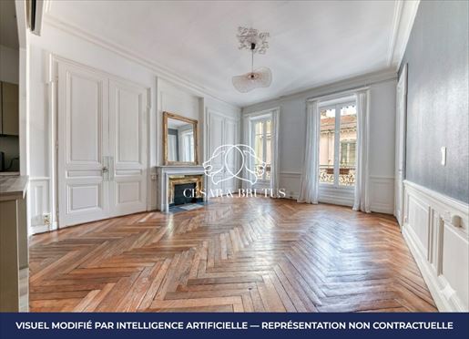 Appartement 4 pièces 120 m² · à Lyon · 120 m² · 699 000 €