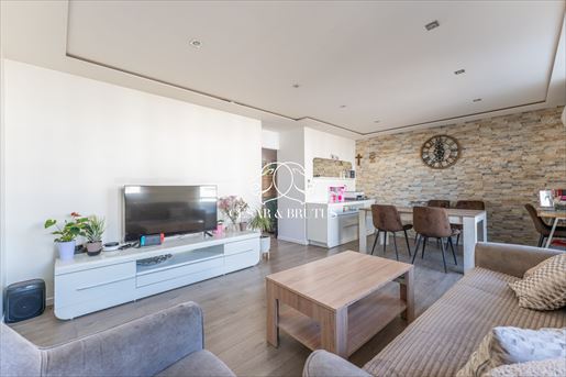 Appartement 4 pièces 65 m² · à Décines-Charpieu · 65 m² · 185 000 €