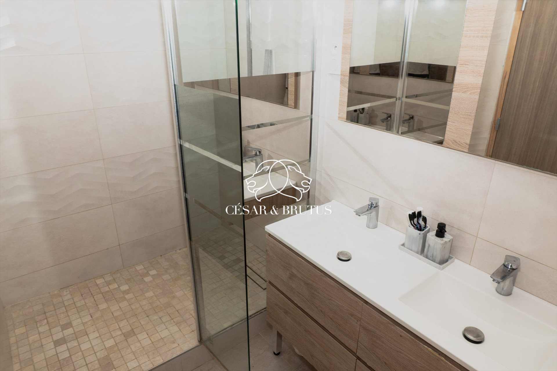 Appartement à vendre, 94m², Décines-Charpieu