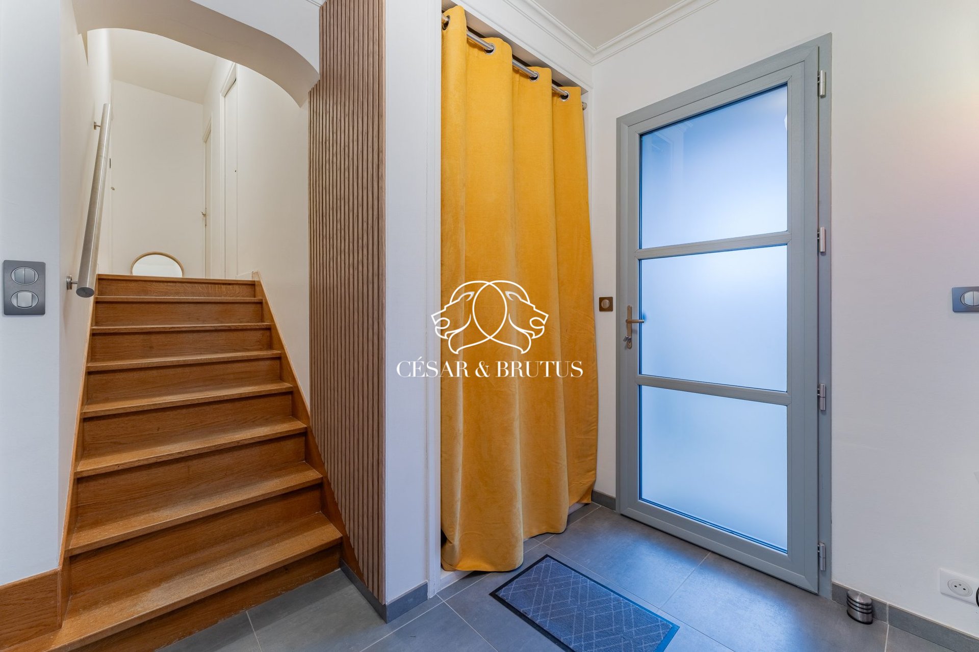 Maison à vendre, 180m², Lissieu