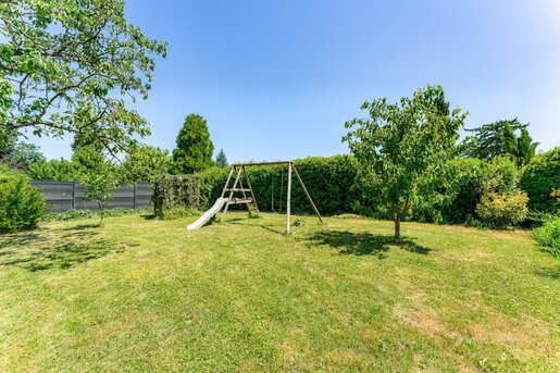 Maison 6 pièces 180 m² · à Lissieu · 180 m² · 589 000 €