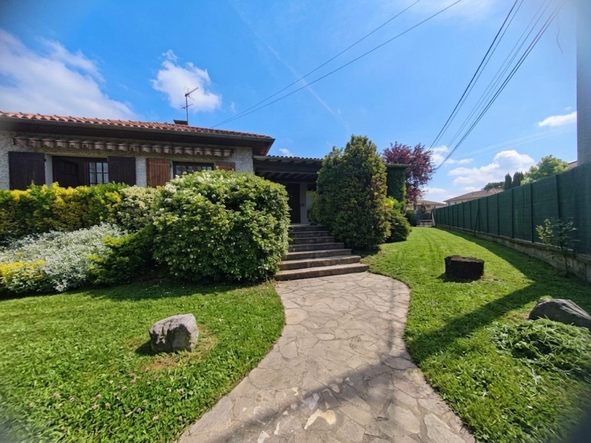 Maison à vendre, 160m², Saint-Genis-Laval