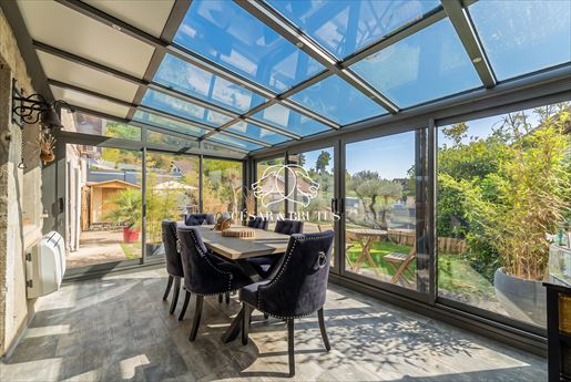 Appartement 5 pièces 202 m² · à Creys-Mépieu · 202 m² · 280 000 €