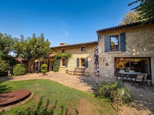 Immeuble 5 pièces 217 m² · à Montvendre · 217 m² · 995 000 €