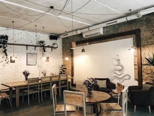 Local commercial 144 m² · à Lyon · 144 m² · 239 800 €