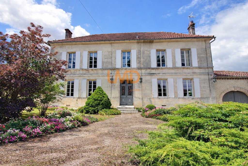 Maison à vendre, 292m², Germignac
