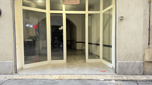 Local commercial 130 m² · à Nîmes · 130 m² · 119 000 €