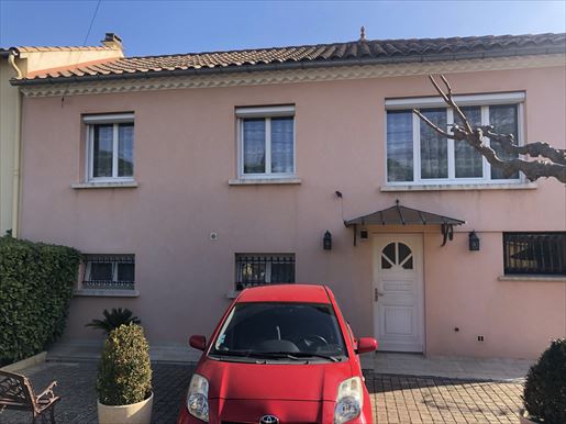 Maison 6 pièces 150 m² · à Nîmes · 150 m² · 315 000 €