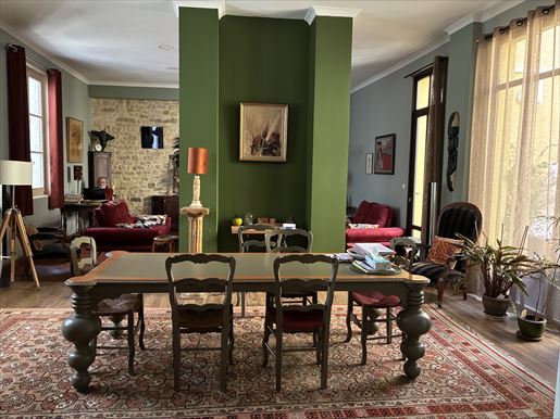 Appartement 7 pièces 210 m² · à Nîmes · 210 m² · 585 000 €