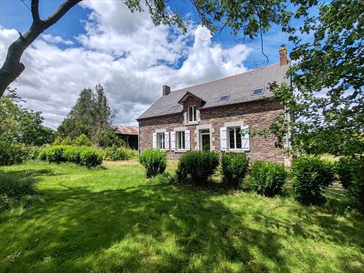 Maison 8 pièces 153 m² · à Retiers · 153 m² · 265 000 €