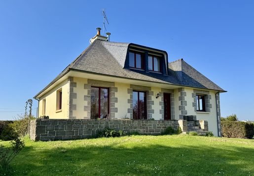 Maison 5 pièces 153 m² · à Essé · 153 m² · 229 900 €