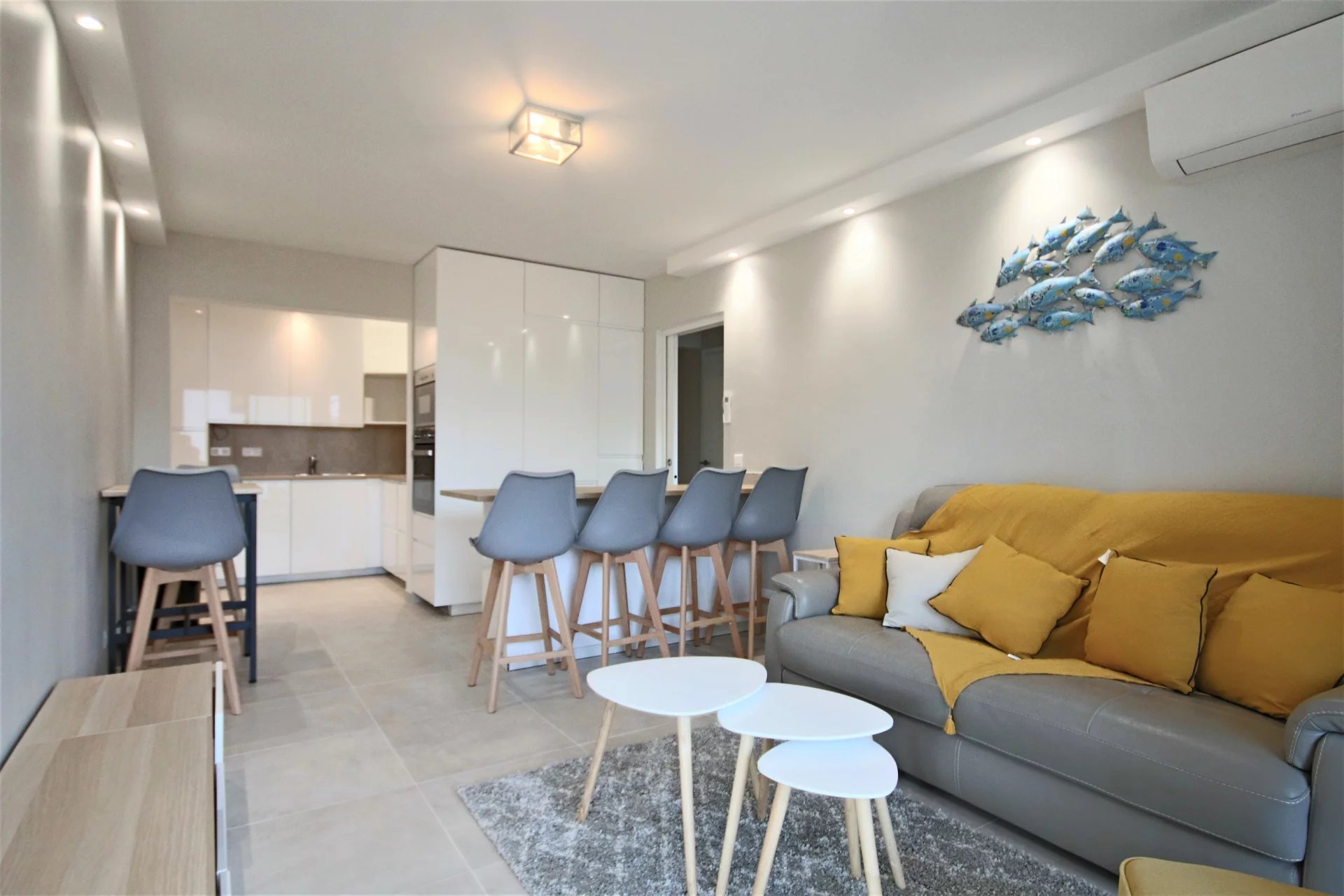 Appartement à louer, 64m², Antibes