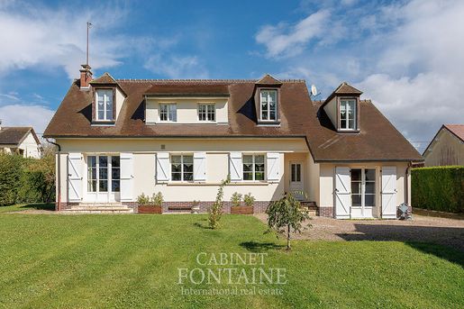 Maison 10 pièces 173 m² · à Laversines · 173 m² · 540 000 €
