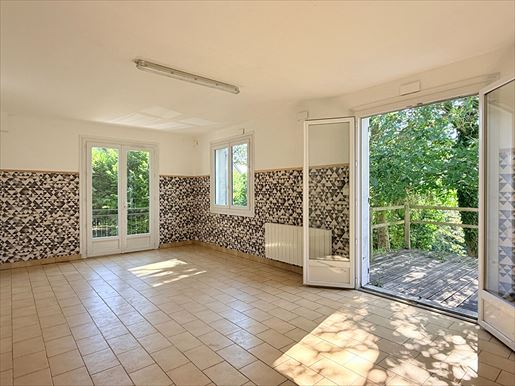 Maison 10 pièces 176 m² · à Beauvais · 176 m² · 370 000 €
