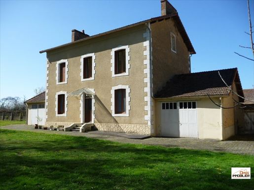Maison 8 pièces 160 m² · à Saint-Maur · 160 m² · 316 700 €