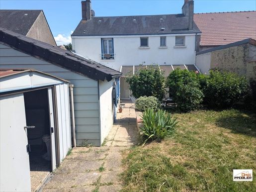 Maison 6 pièces 140 m² · à La Châtre · 140 m² · 139 000 €