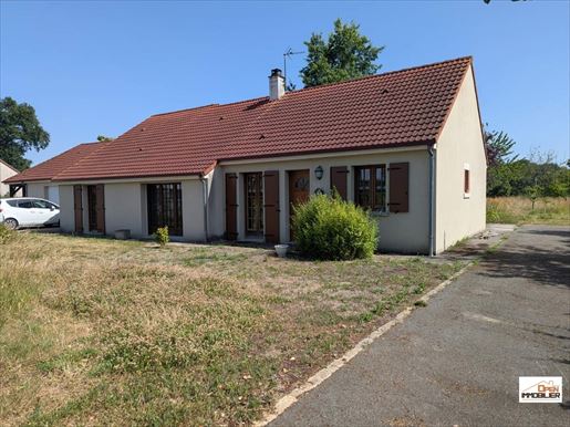 Maison 5 pièces 150 m² · à Neuvy-Saint-Sépulchre · 150 m² · 189 000 €