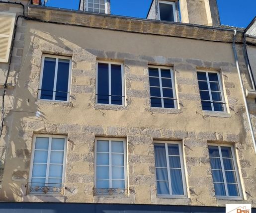 Immeuble 2 pièces 200 m² · à La Châtre · 200 m² · 204 500 €