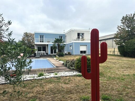 Maison 7 pièces 250 m² · à La Baule-Escoublac · 250 m² · 995 000 €