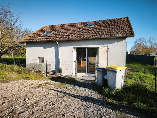 Maison 5 pièces 67 m² · à Devay · 67 m² · 24 000 €
