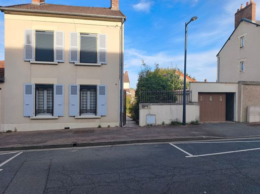 Maison 3 pièces 75 m² · à Fourchambault · 75 m² · 75 000 €
